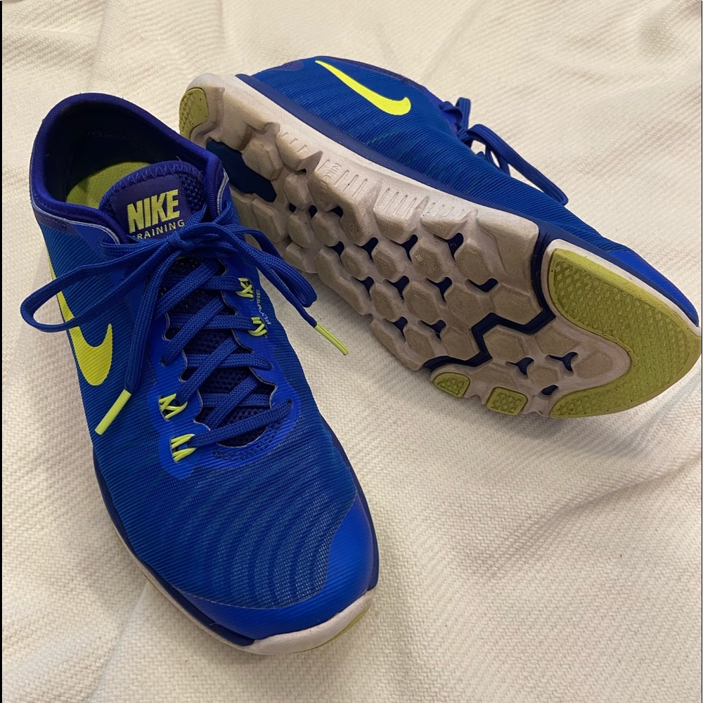 Nike Training Flywire Sneakers